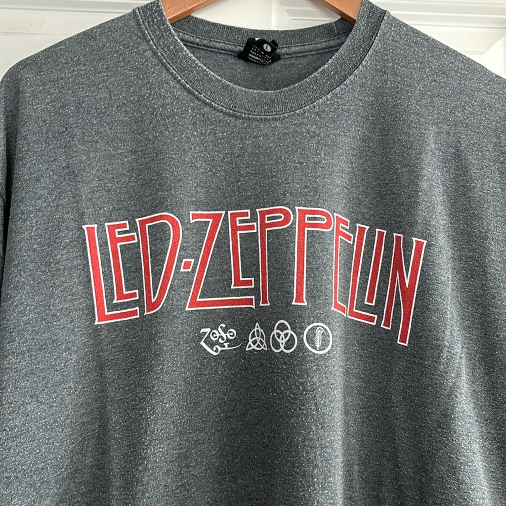 Urban Outfitters Led Zeppelin Band Tee Shirt Size Large Women’s